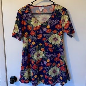 Lularoe Perfect tee